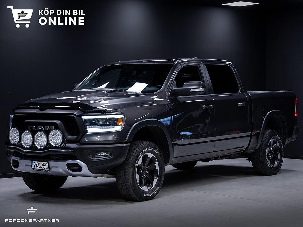 Dodge RAM 1500 Crew Cab 5.7 V8 HEMI REBEL PANORAMA H&K MOMS