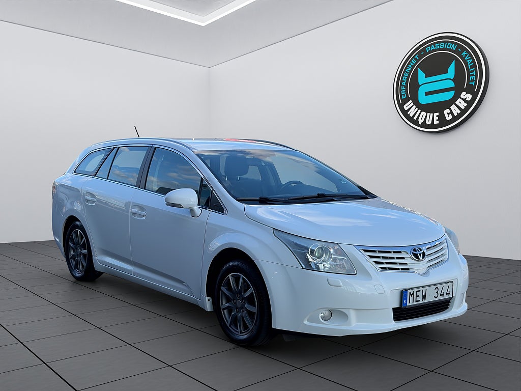 Toyota Avensis Kombi| 1.8| 147hk| Nyservad| Business| Välvårdad