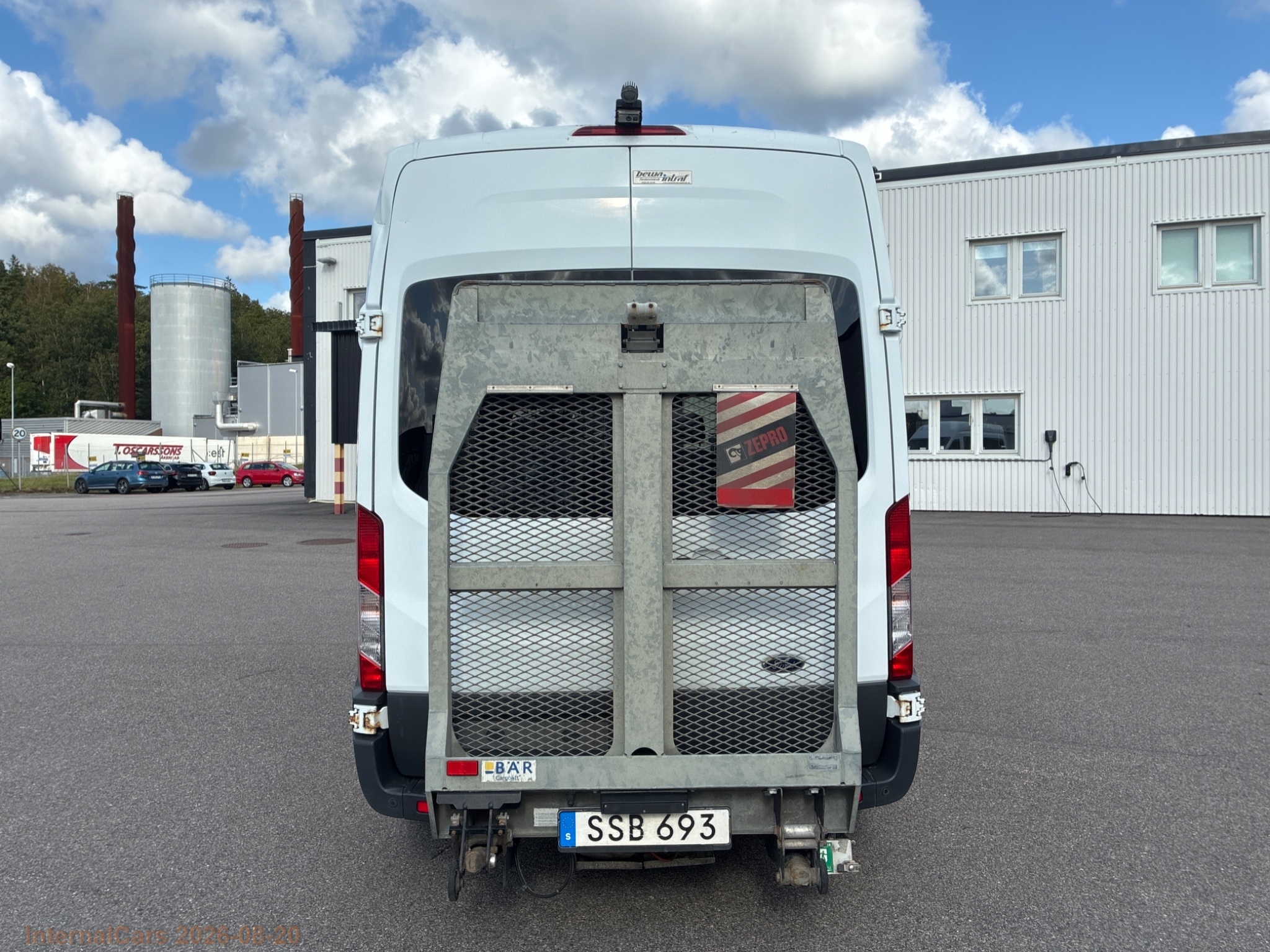Ford Transit 350 KOMBI 2.0TDCi 2018, bild 6/46