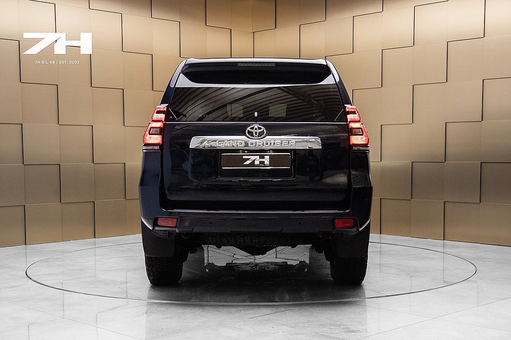 Toyota Land Cruiser 2.8 D-4D Executive / JBL / 360° / Adaptiv Farthålla