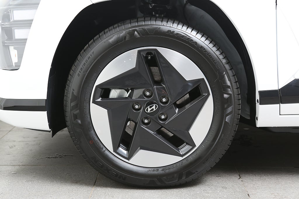 Hyundai Kona EV 65kWh Essential 2026