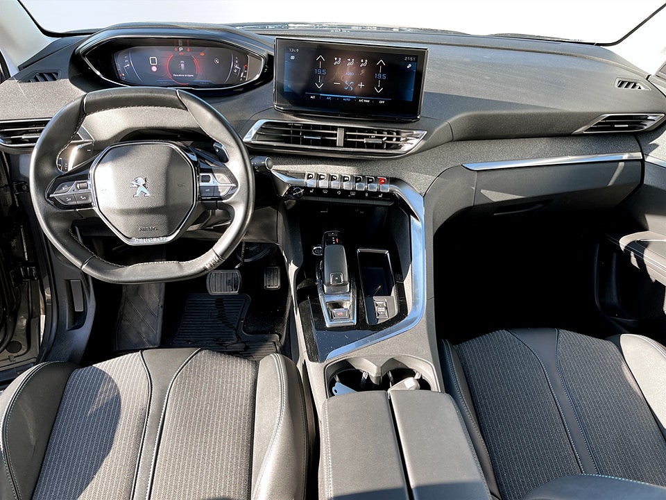 Bild på Peugeot 3008 Allure Pack 1.2 PT 130hk AUT - KAMPANJ 0% RÄNTA 36 MÅNADER