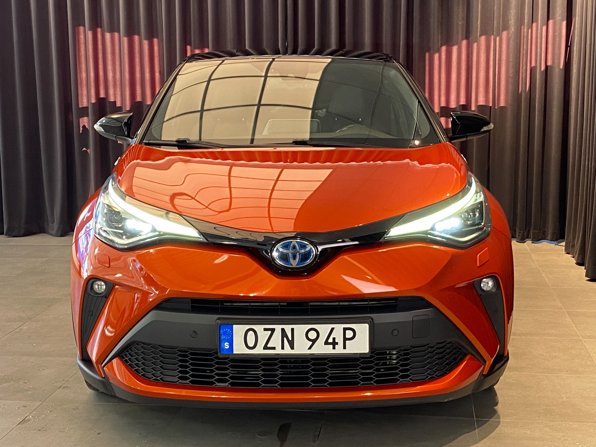 Toyota C-HR Hybrid CVT Launch Edition 2020, bild 4/10