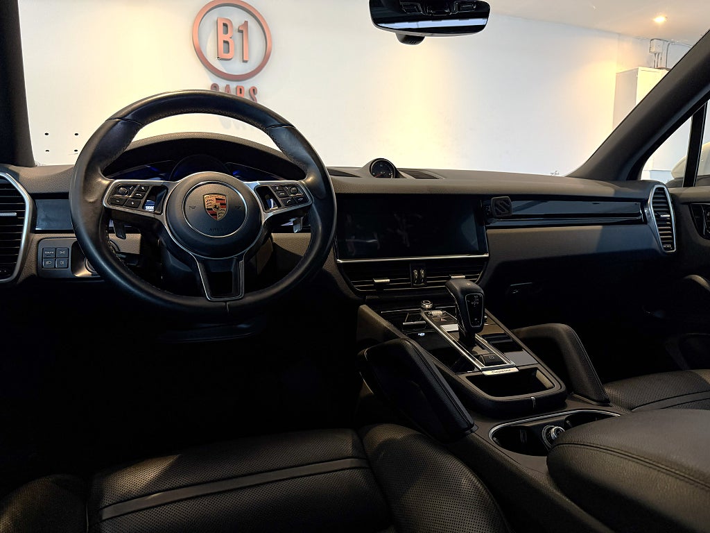 Porsche Cayenne TipTronic S 340HK PANORAMA BOSE LÄDER VÄRMARE