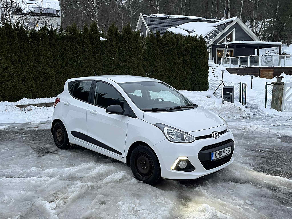 Hyundai i10 1.0 ComfortPlus, rattvärme, p-sensorer,  nybesiktad