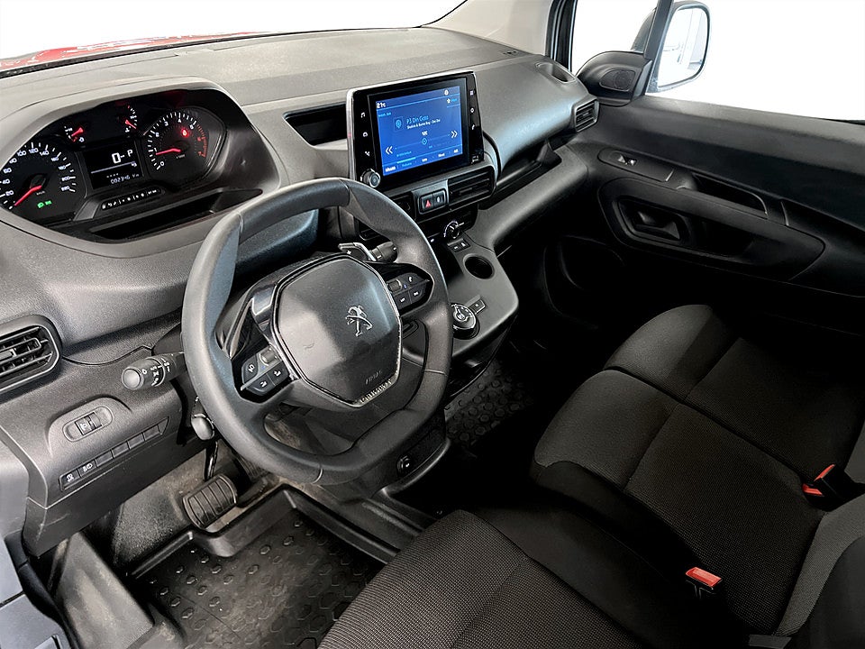 Bild på Peugeot Partner PRO 1.5 BHDi 130hk Aut L1 DRAG BLUETOOTH