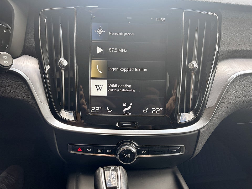 Bild på Volvo V60 Cross Country Advanced D4 Geartronic 190hk Aut 4WD B-KAMERA CARPLAY