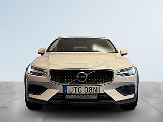 Volvo V60 Cross Country B4 AWD Advanced Pro Edition Lågmil/MOMS/Ledramp/SoV – bild 2
