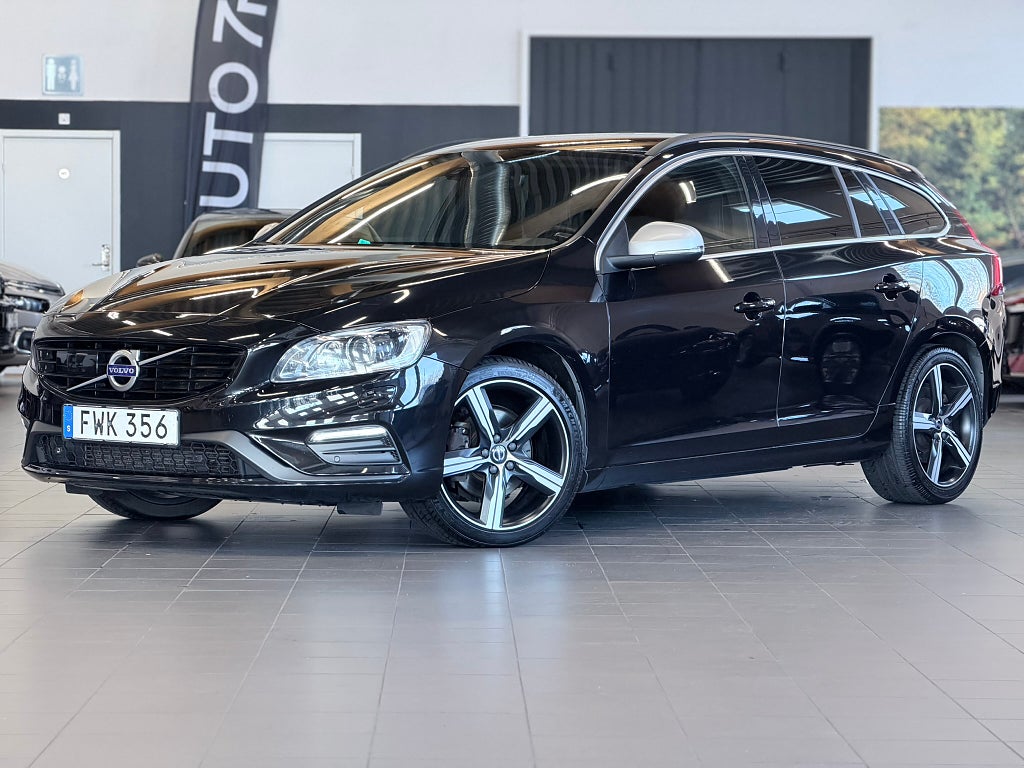 Volvo V60 D4 / R-Design Classic / BLIS / Värmare / Rattvärme / 
