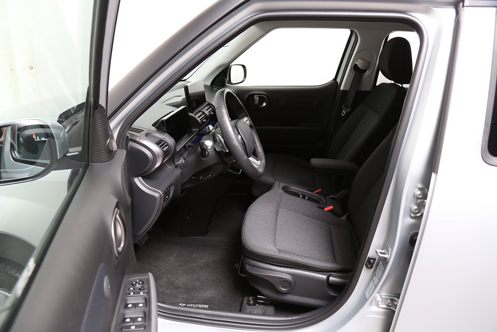 Hyundai Inster 49kWh Advanced 370 km Värmepump FD. demobil 2025