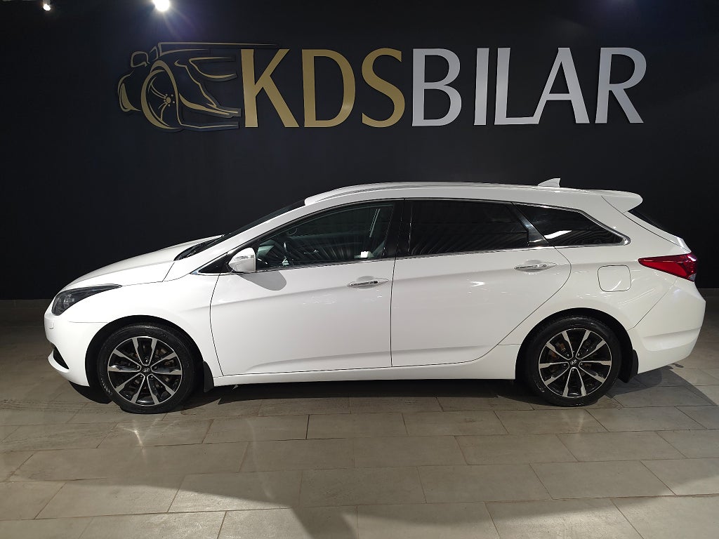 Hyundai i40 CW 1.7 CRDi ComfortPlus Euro6 141hk | Drag | Backkamera