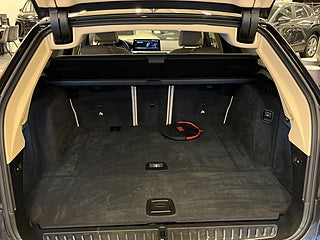 BMW 520 d xDrive Touring Drag/Kamera/Sov-däck/MoK-värm/Navi