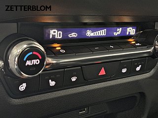 SUV Mazda CX-30 16 av 27