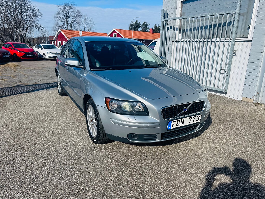 Volvo S40 2.0 145HK MOMENTUM / VÄRMARE 