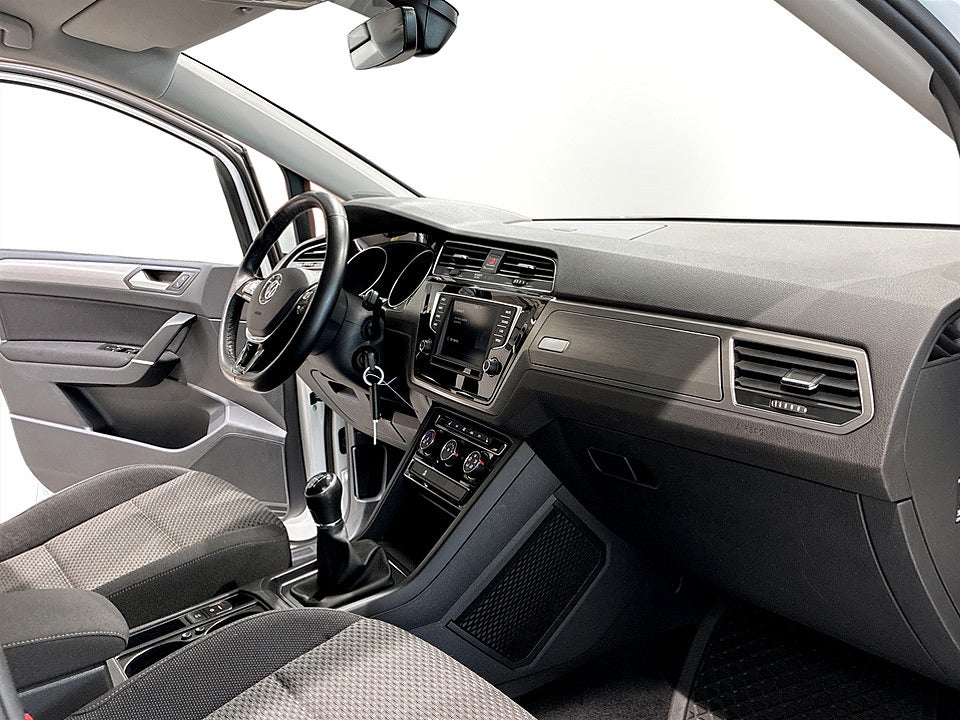 Bild på Volkswagen Touran Base 1.4 TSI 150hk 7-SITS DRAG B-KAMERA