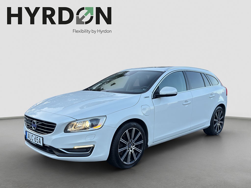 Volvo V60 D6 Plug-in Hybrid AWD Summum Dragkrok/Taklucka/Skinn