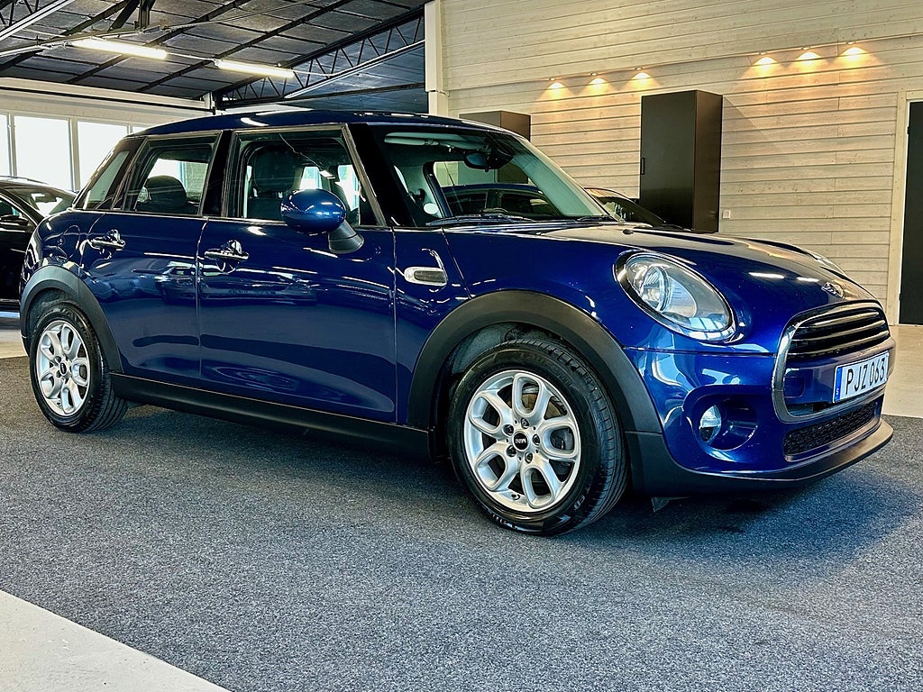 MINI Cooper 5-dörrars Pepper Keyless P-sensor 136hk 