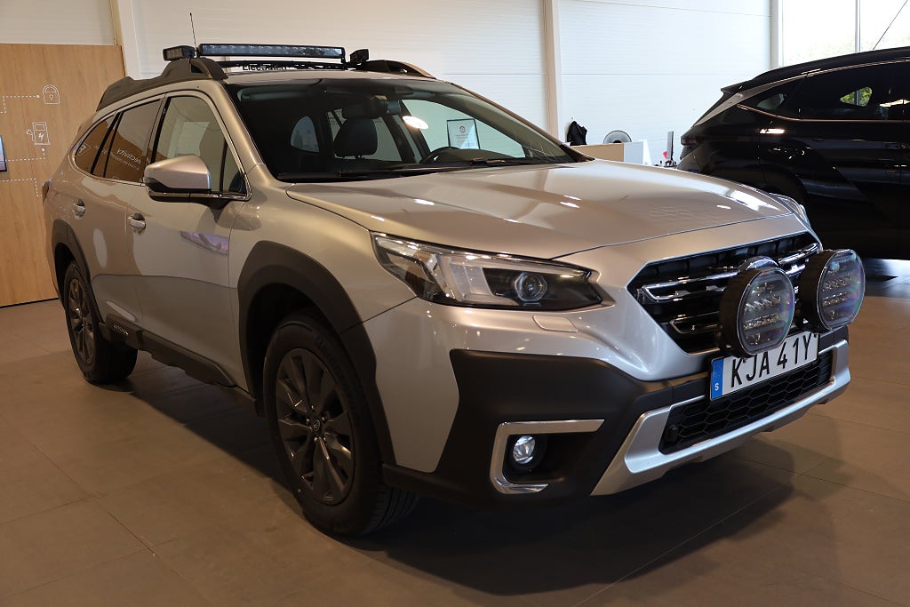 Subaru Outback 2,5i 169hk 4WD XFuel Limited AWD Aut Skinn Drag Värmare 2023