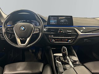 BMW 530e iPerformance Sport line S&V-hjul/Navi/Kamera/Pvärm