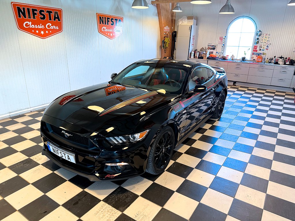 Ford Mustang GT Performance Package / Brembo brakes