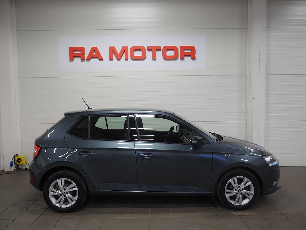 Skoda Fabia 1.0 MPI 75hk Style | Komfortpaket | 2019