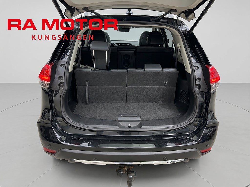 Nissan X-Trail 1.3 DIG-T 158hk Tekna | 360º | Pano | Skinn | Drag |