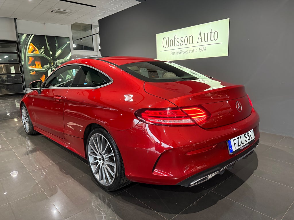Mercedes-Benz C 220 d Coupé AMG Värmare Glastak 19tum - bild 4