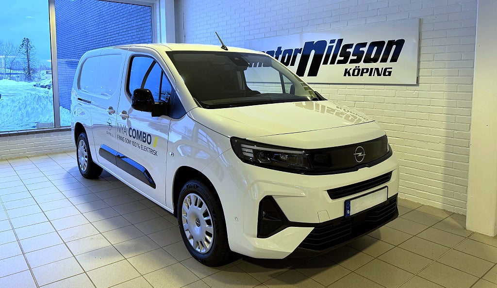 Opel Combo Elite L2 1.5 130hk Aut Drag Fjärrstyrd D-värmare