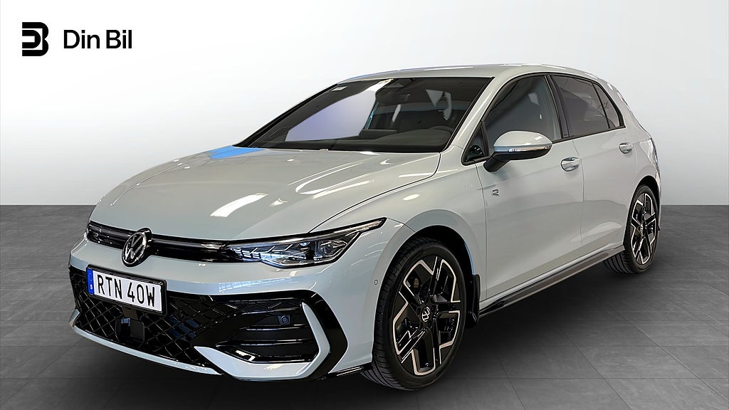 Volkswagen Golf R-LINE 1,5 ETSI DSG | Led Matrix | Värmare |