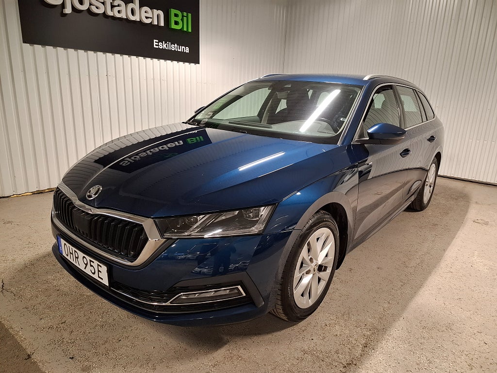 Skoda Octavia Kombi 1.0 TSI Style Adaptiv Farthållare Drag Värmare
