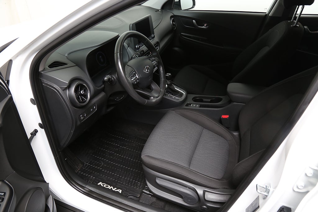 Hyundai Kona 1,0 T-GDI 120hk Essential Aut Kamera Motorv Drag 2023