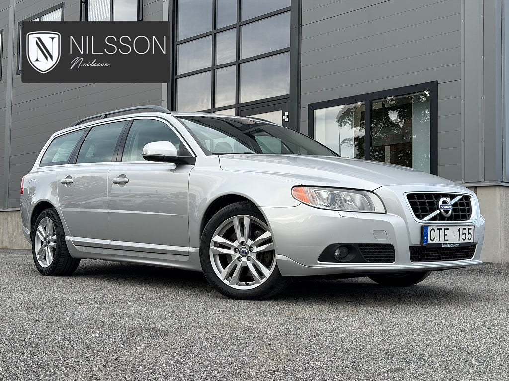 Volvo V70 D4 AWD Geartronic Momentum Dynamic Läder Värmare Drag 