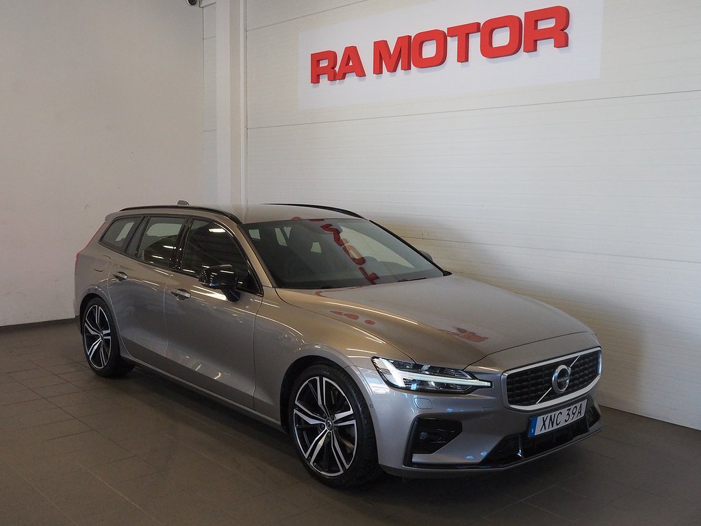 Volvo V60 T6 AWD Geartronic R-Design | 360° | H/K | Navi 2020