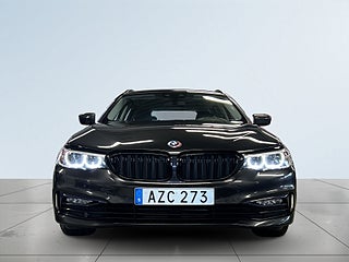 BMW 520d xDrive Touring Steptronic Sport line D&M-Värm/Drag/S&V – bild 2