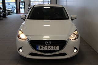 Halvkombi Mazda 2 2 av 20