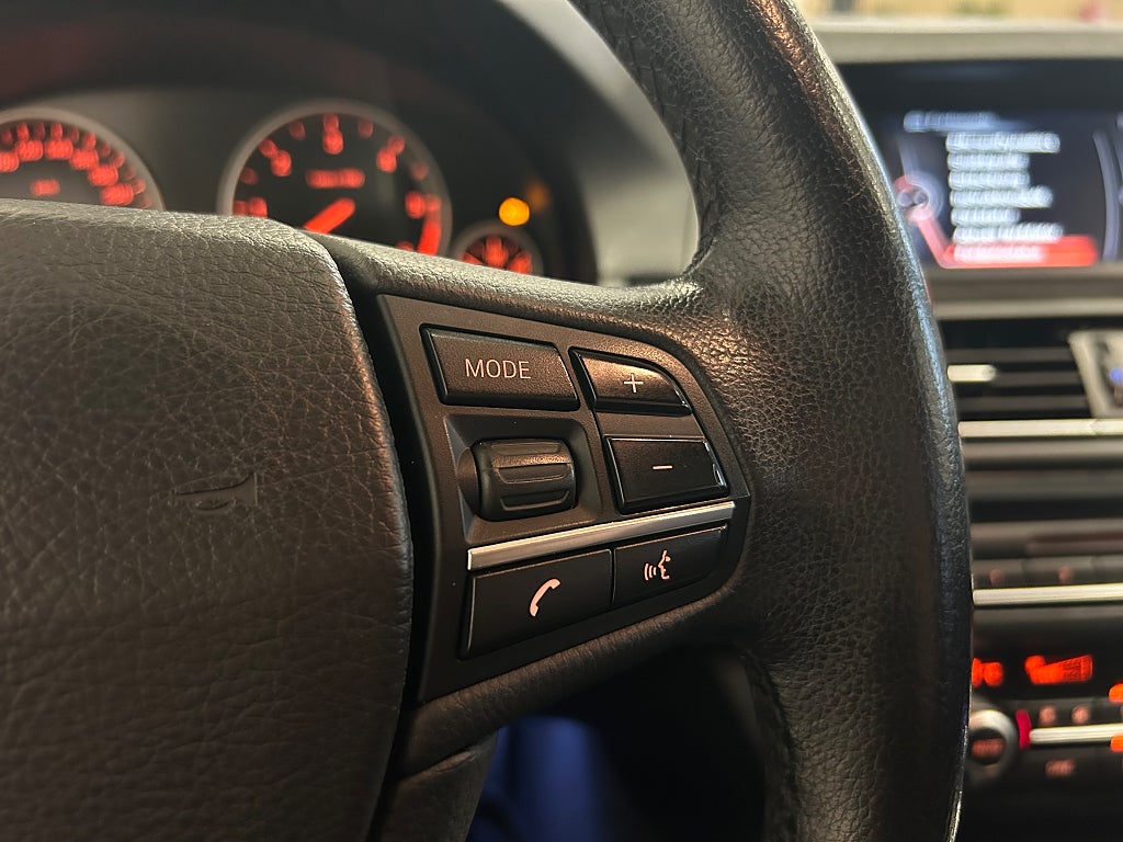 BMW 520 d xDrive Touring Steptronic 190hk |PDC|Rattvärme| 2015