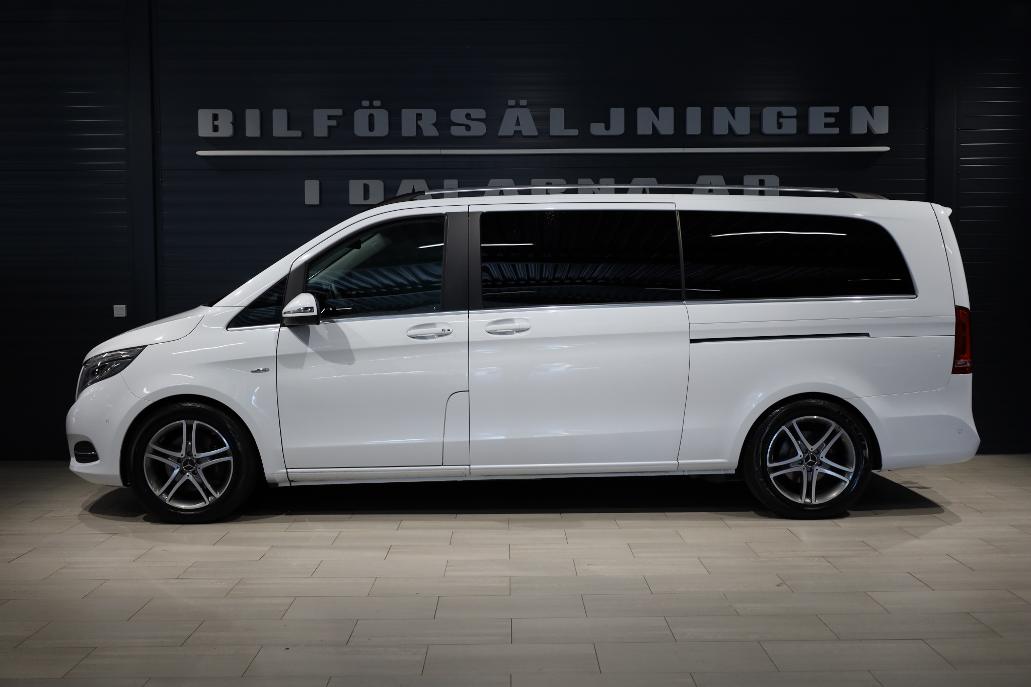 Mercedes-Benz V 2018, bild 3/36