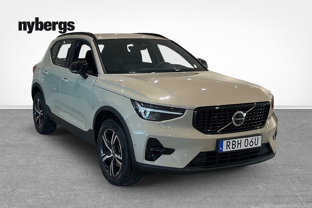 Volvo XC40 B3 FWD Bensin Plus Dark