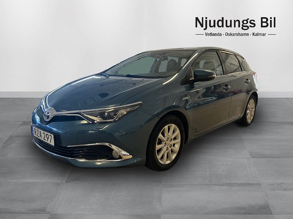 Toyota Auris Hybrid e-CVT Executive Euro 6/ Drag/Vinterhjul
