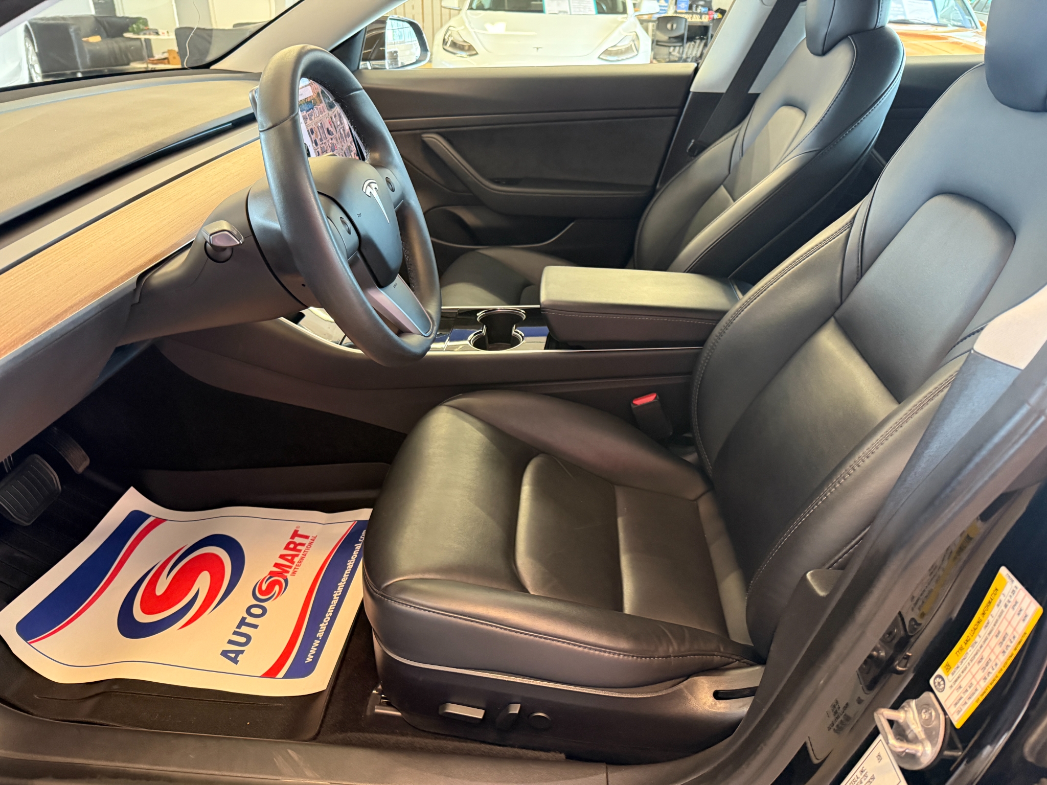 Tesla Model 3 Standard Range Plus 325hk 2020, bild 6/47