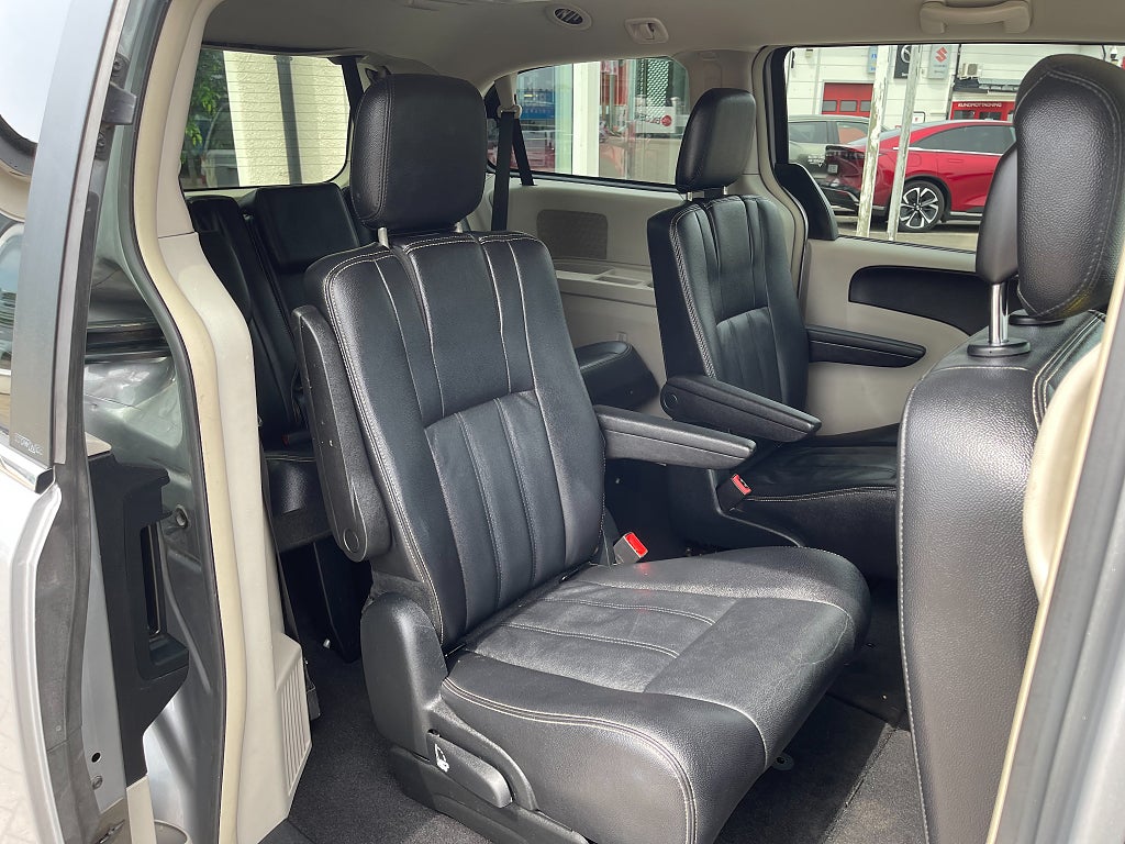 Chrysler Town & Country 3.6 V6 Flex Fuel STOW 'n Go