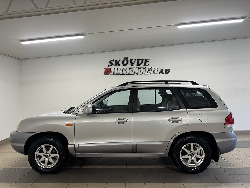 Hyundai Santa Fe 2.7 V6 4WD/Auto/1-Ägare/13700Mil/Nyservad