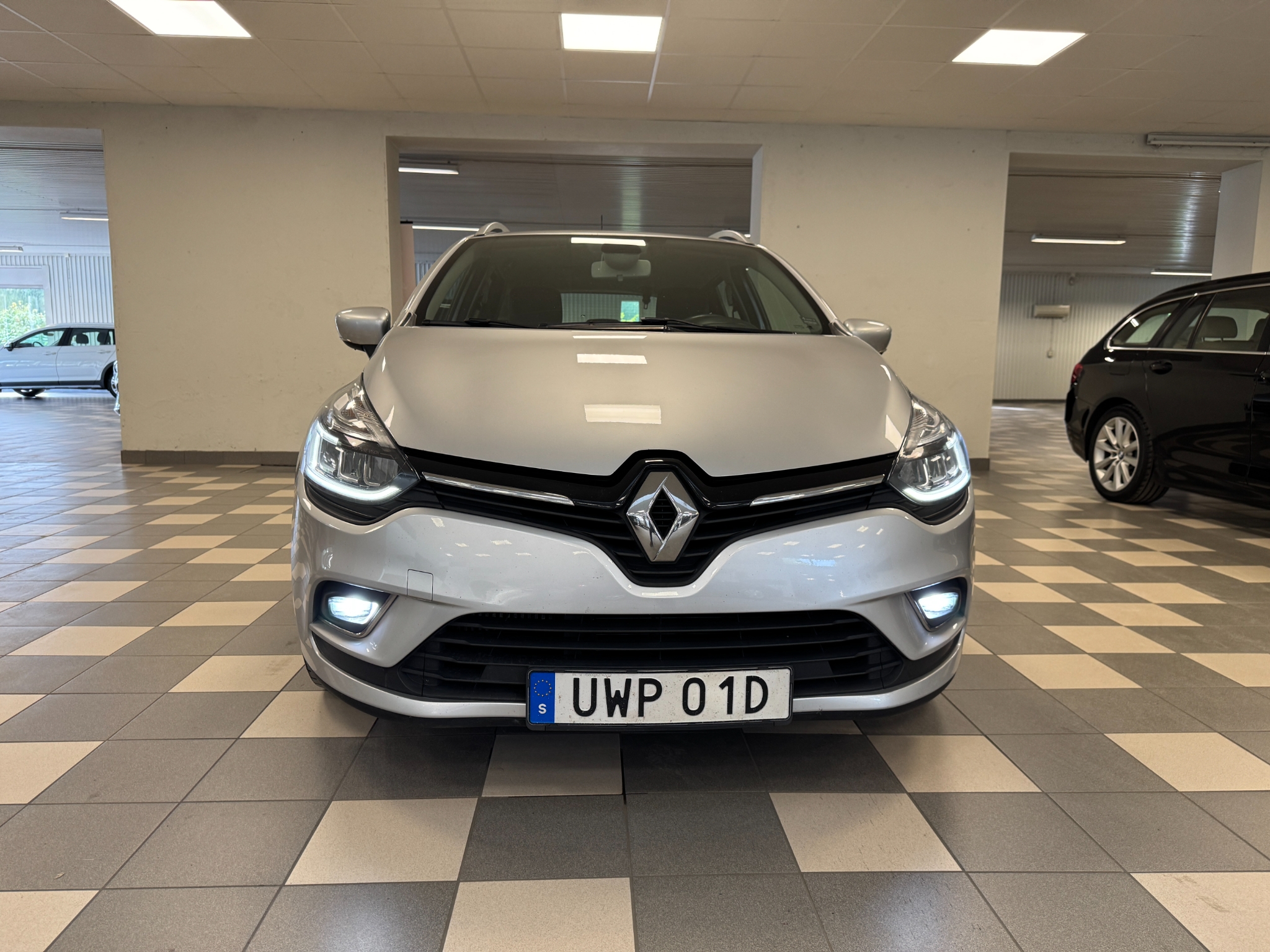 Renault Clio Sport Tourer 0.9 TCe Intens 2019, bild 2/46