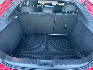 Mazda 3 Hatchback 2.0 M-Hybrid HOMURA Kamera/MoK-Värm/SoV-Däck – bild 12
