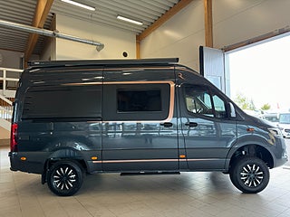 Husbil-halvintegrerad Robeta Adonis Mercedes 4x4 190HK AUT 1 av 26