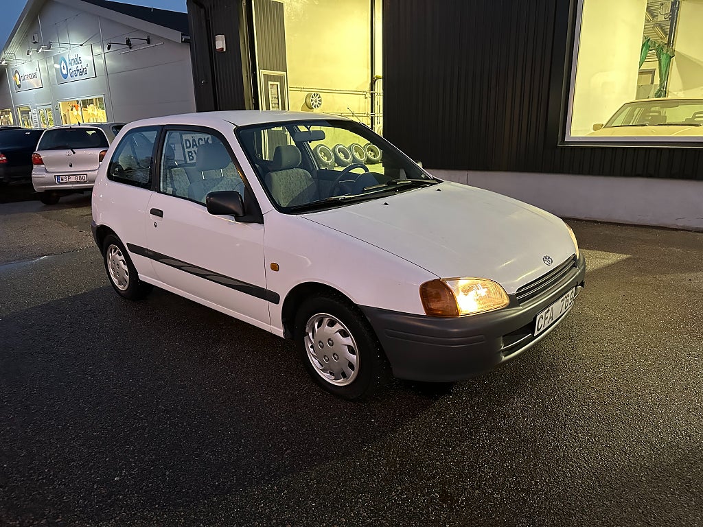Toyota Starlet 3-dörrar 1.3