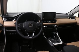 SUV Toyota RAV4 8 av 20
