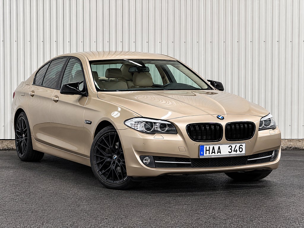 BMW 523i Sedan Steptronic PDC-Skinn-Navi-Stor Android Skärm