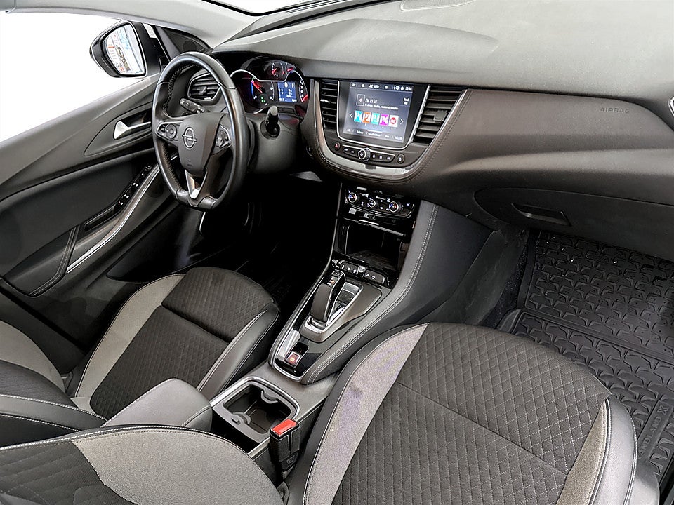 Bild på Opel Grandland X Innovation PHEV 300hk Aut AWD DRAG EL-BAKLUCKA
