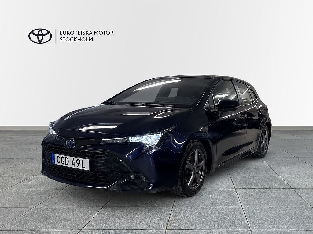 Toyota Corolla 1,8 HYBRID 5D ACTIVE / V-hjul / AU-GARANTI